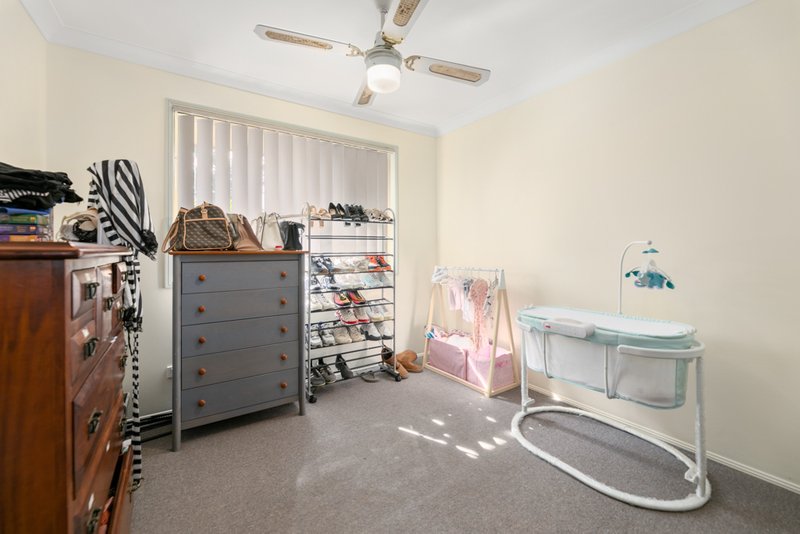 Photo - 39 Saraband Drive, Eatons Hill QLD 4037 - Image 9