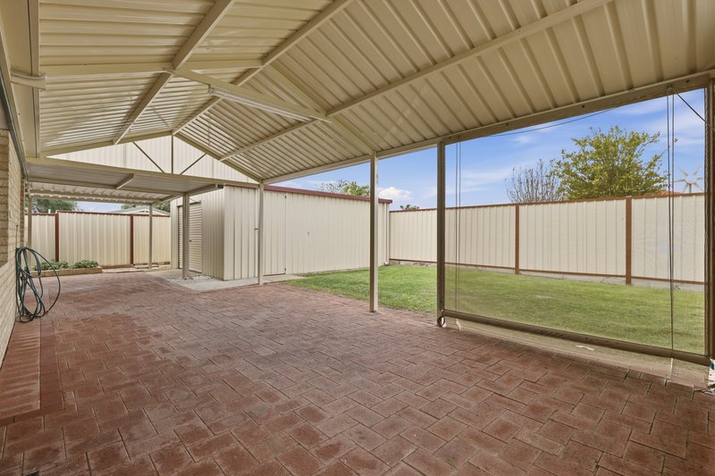 Photo - 39 Sarah Ann Crescent, Warnbro WA 6169 - Image 3