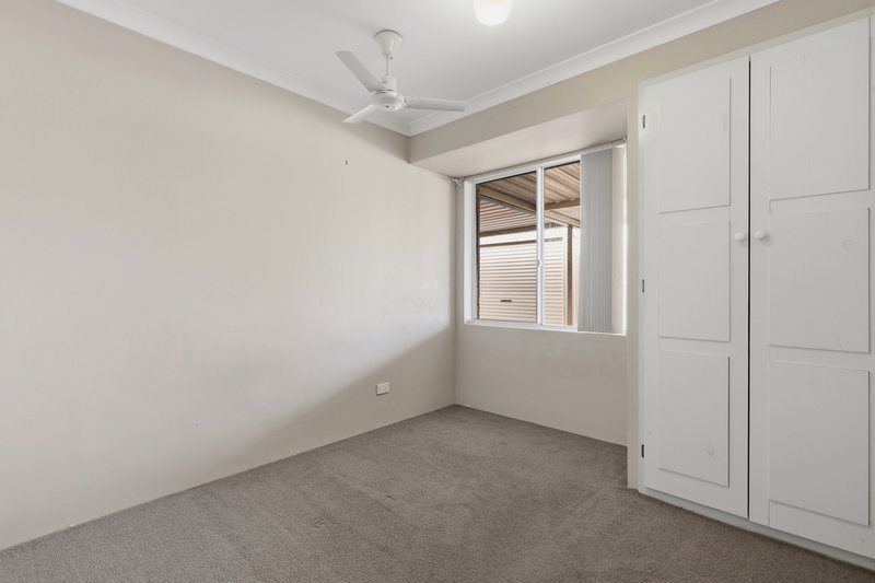 Photo - 39 Sarah Ann Crescent, Warnbro WA 6169 - Image 15