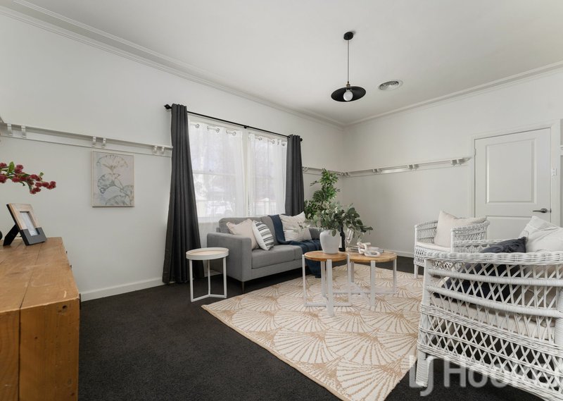 Photo - 39 Seymour Street, Bathurst NSW 2795 - Image 11