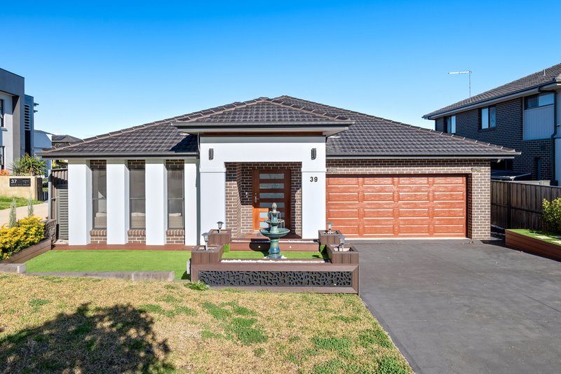 39 Shale Hill Drive, Glenmore Park NSW 2745