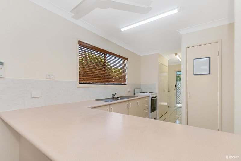 Photo - 3/9 Shaw Street, West End QLD 4810 - Image 5