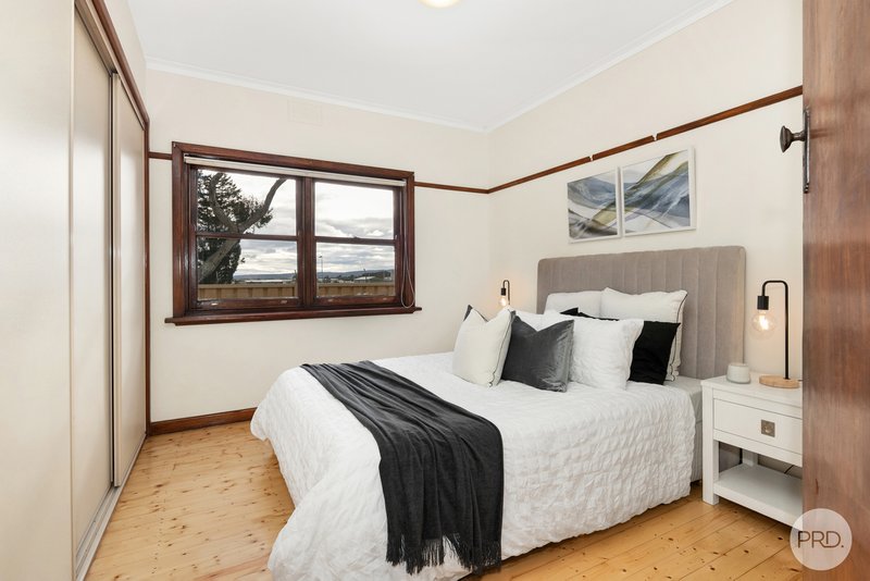 Photo - 39 Shelley Street, Wendouree VIC 3355 - Image 10