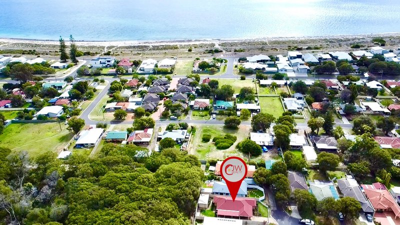 Photo - 39 Silver Gull Court, Geographe WA 6280 - Image 2