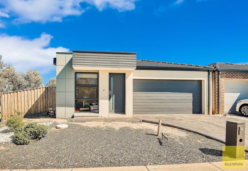 Photo - 39 Sissinghurst Street, Truganina VIC 3029 - Image 2