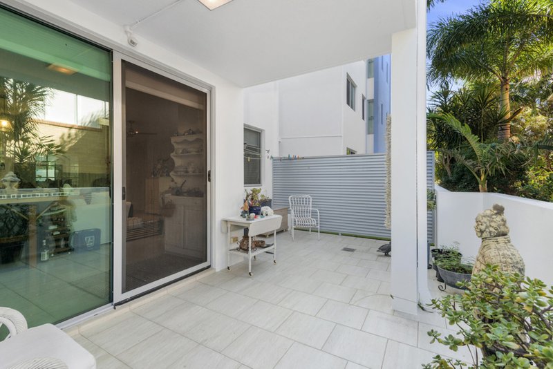 Photo - 3/9 South Street, Coolangatta QLD 4225 - Image 8