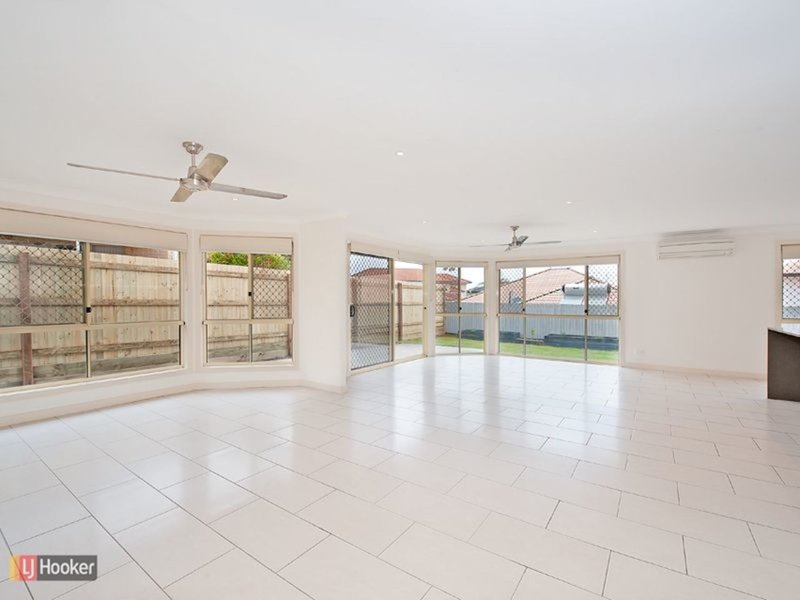 Photo - 39 Southerden Drive, North Lakes QLD 4509 - Image 9