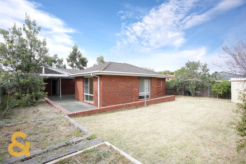 Photo - 39 St Clair Boulevard, Roxburgh Park VIC 3064 - Image 11