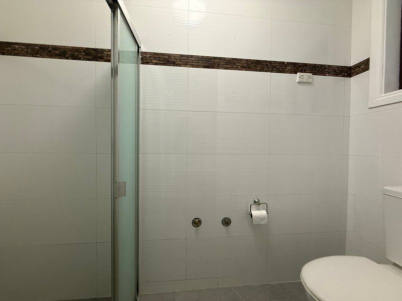 Photo - 39 Stanbrook Street, Fairfield Heights NSW 2165 - Image 5