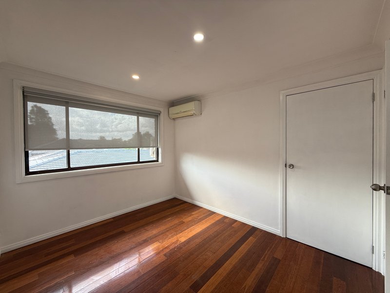 Photo - 39 Stanbrook Street, Fairfield Heights NSW 2165 - Image 10