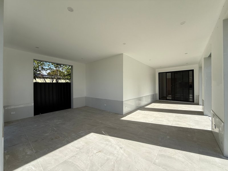 Photo - 39 Stanbrook Street, Fairfield Heights NSW 2165 - Image 20