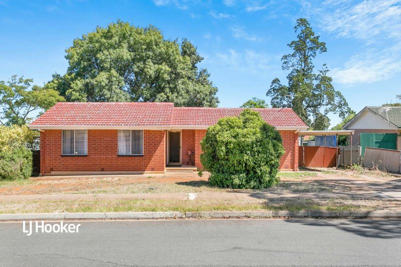 Photo - 39 Stratton Road, Elizabeth Downs SA 5113 - Image 3