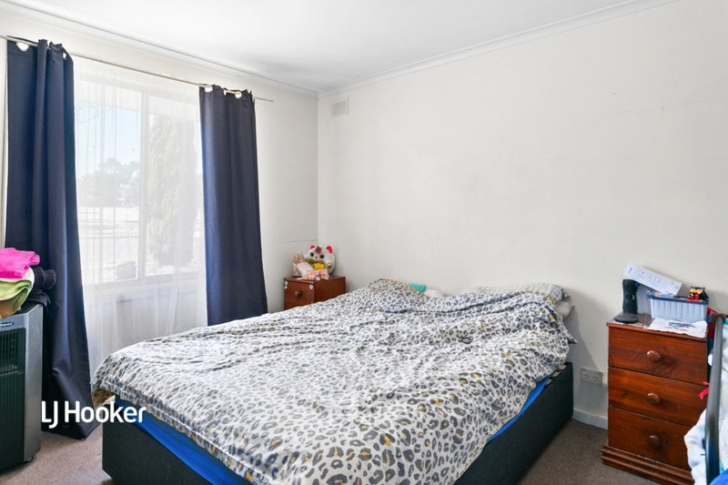 Photo - 39 Stratton Road, Elizabeth Downs SA 5113 - Image 5