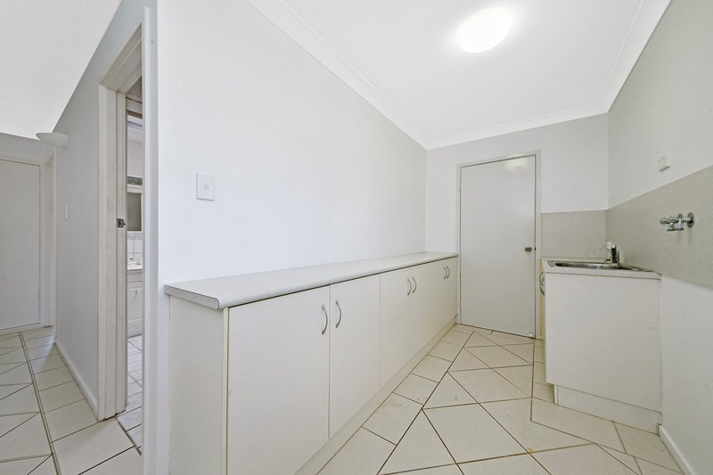 Photo - 39 Strow Street, Barlows Hill QLD 4703 - Image 14