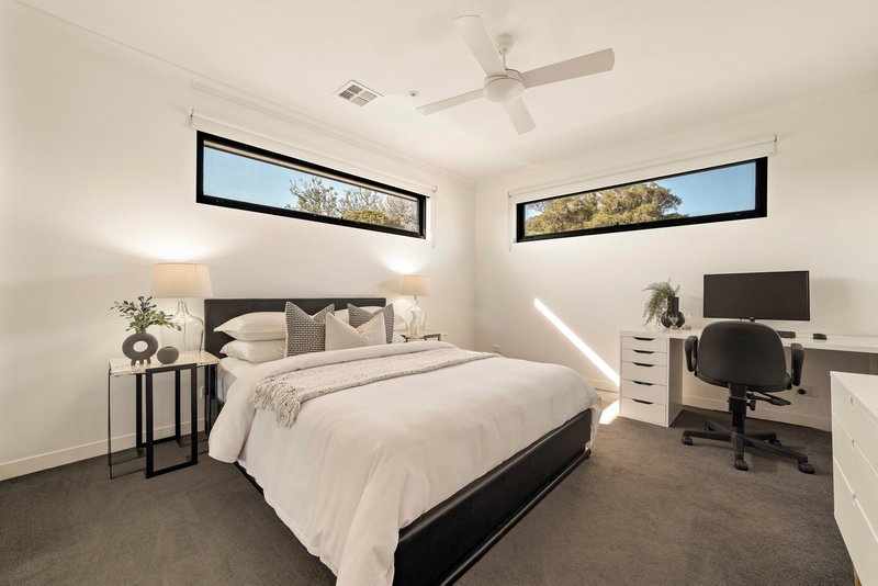 Photo - 39 Stuart Avenue, Cheltenham VIC 3192 - Image 16
