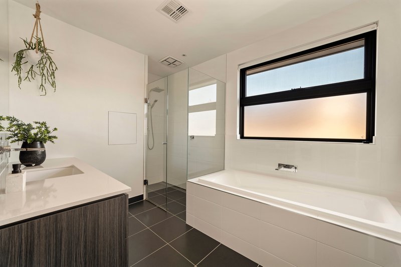 Photo - 39 Stuart Avenue, Cheltenham VIC 3192 - Image 17
