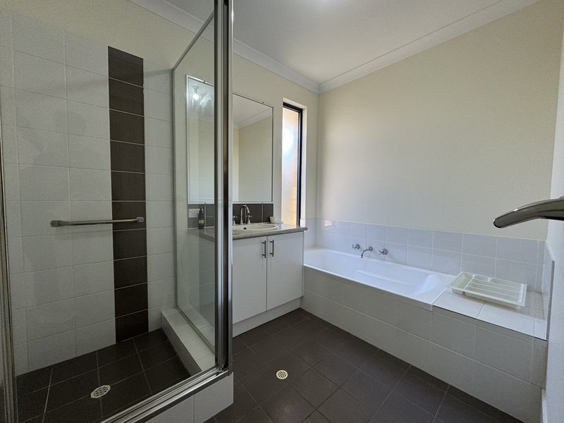 Photo - 39 Summerville Boulevard, Caversham WA 6055 - Image 12