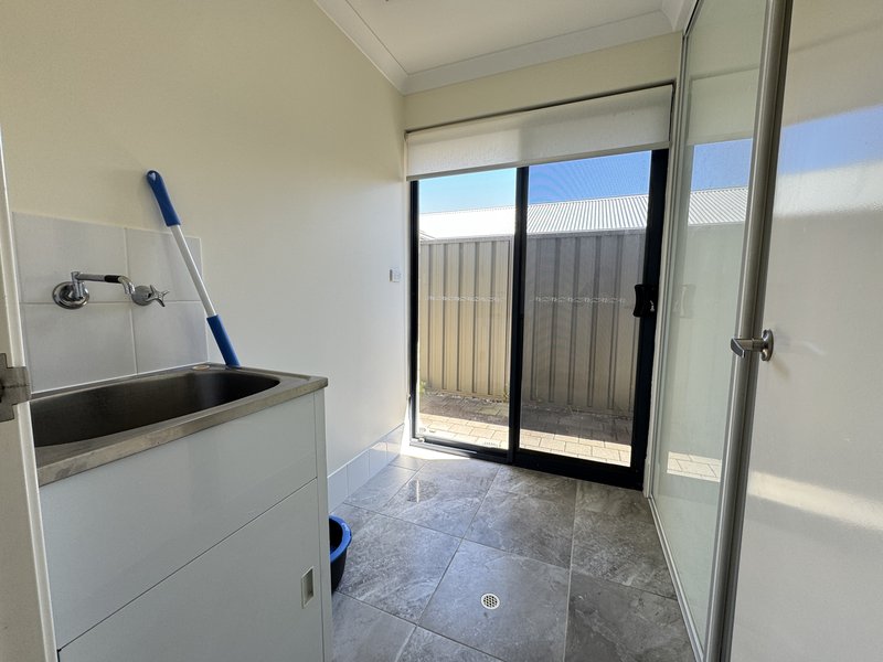 Photo - 39 Summerville Boulevard, Caversham WA 6055 - Image 13