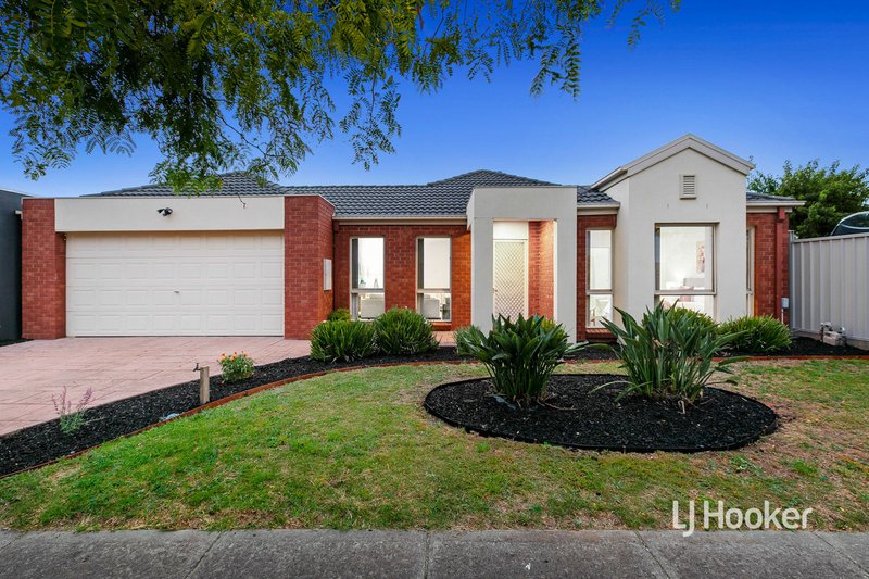 39 Sumner Crescent, Point Cook VIC 3030