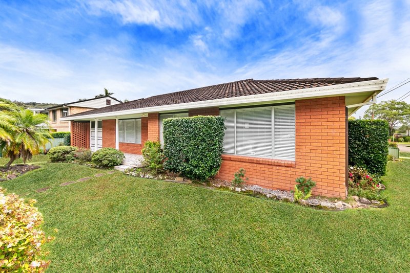 Photo - 39 Sunshine Drive, Point Clare NSW 2250 - Image 2