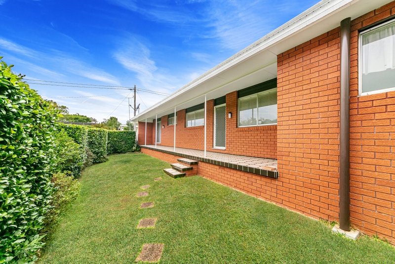 Photo - 39 Sunshine Drive, Point Clare NSW 2250 - Image 6