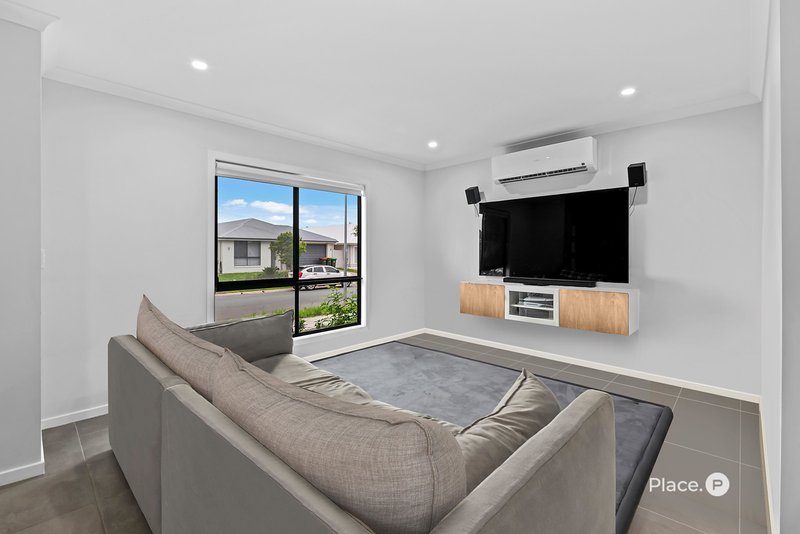 Photo - 39 Sutherland Drive, Strathpine QLD 4500 - Image 3