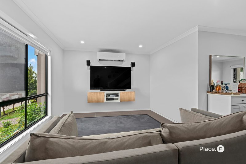 Photo - 39 Sutherland Drive, Strathpine QLD 4500 - Image 4