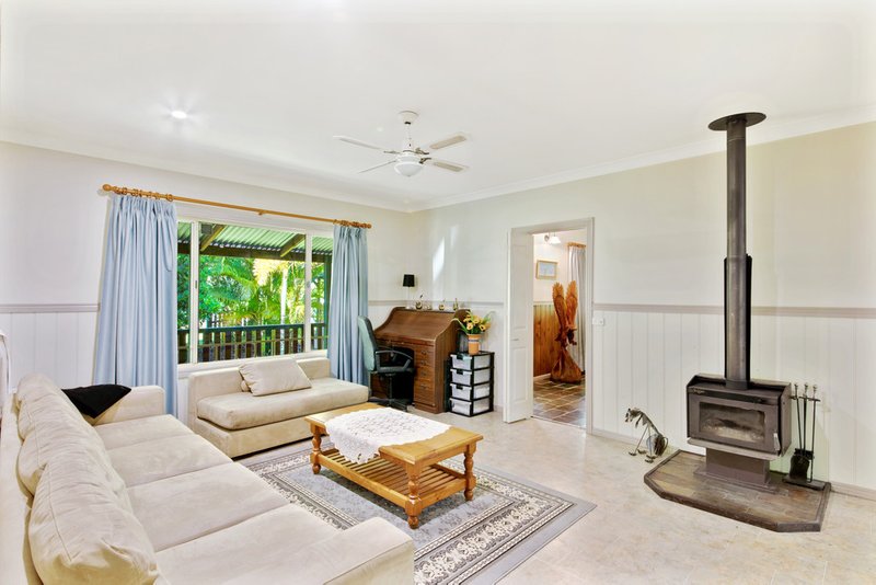 Photo - 39 Suzen Court, Mooloolah Valley QLD 4553 - Image 5