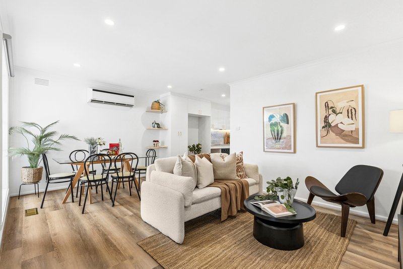 Photo - 39 Talpa Crescent, Corio VIC 3214 - Image 2