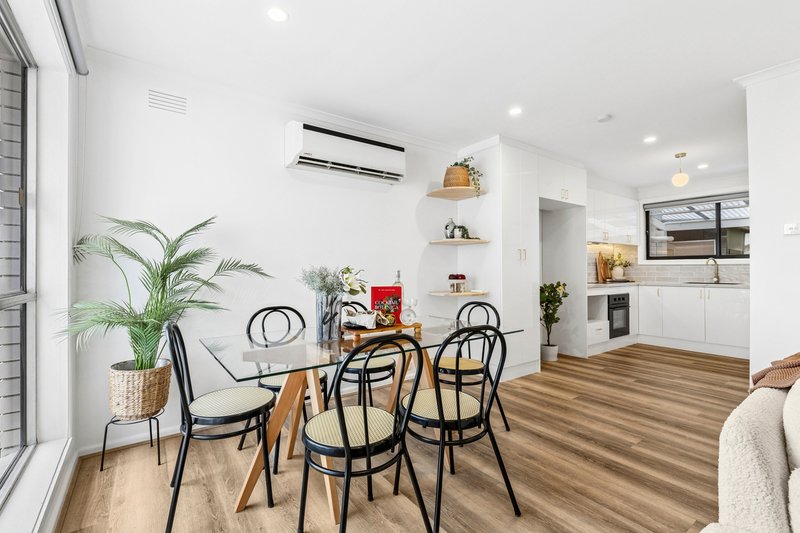 Photo - 39 Talpa Crescent, Corio VIC 3214 - Image 3