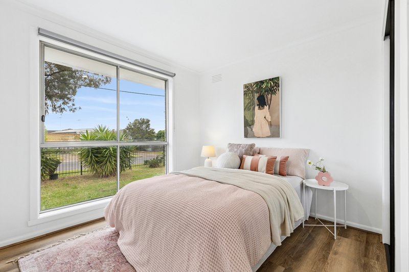 Photo - 39 Talpa Crescent, Corio VIC 3214 - Image 8
