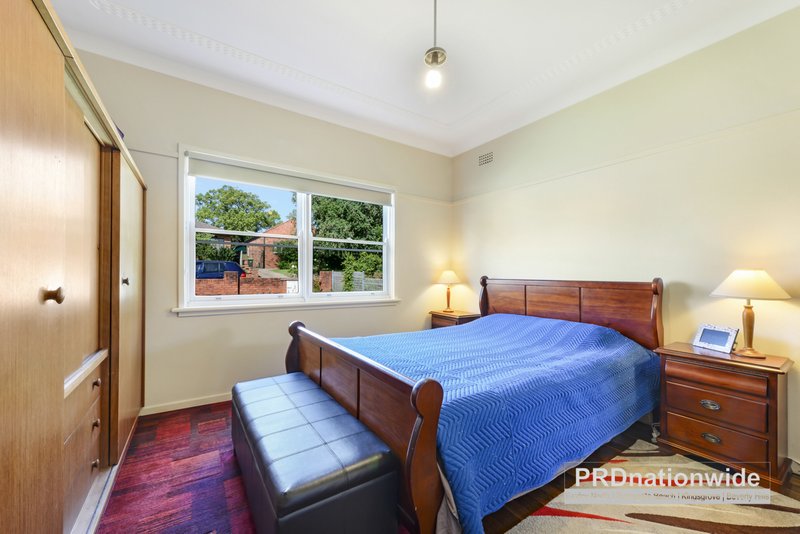 Photo - 39 Tasker Avenue, Clemton Park NSW 2206 - Image 4