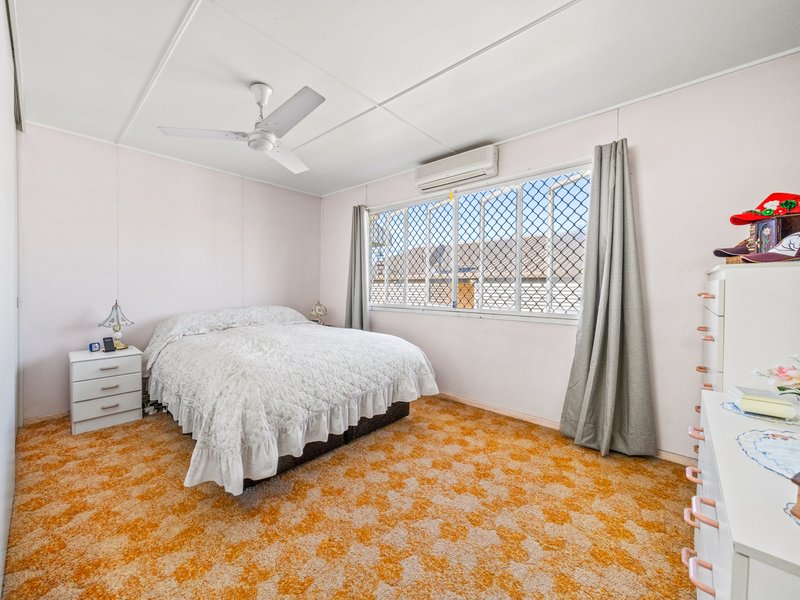 Photo - 39 Taylor Street, Eastern Heights QLD 4305 - Image 6