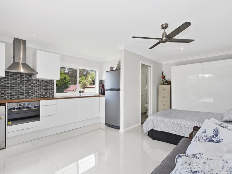 Photo - 39 The Crescent, Helensburgh NSW 2508 - Image 10