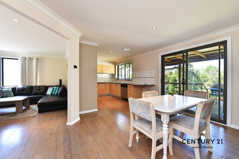 Photo - 39 Throckmorton Street, Killingworth NSW 2278 - Image 5