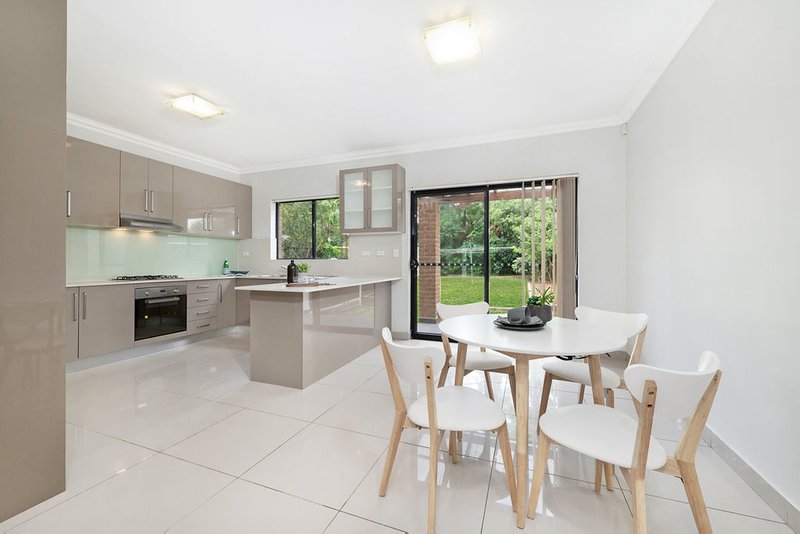 Photo - 39 Tompson Road, Revesby NSW 2212 - Image 3