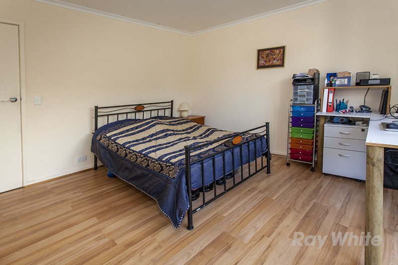 Photo - 39 Torwood Avenue, Glen Waverley VIC 3150 - Image 8