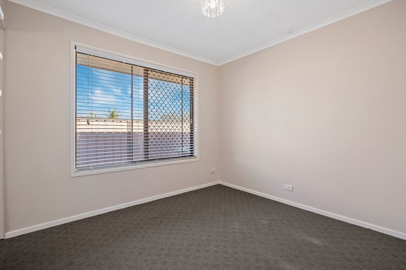 Photo - 39 Trinette Street, Shailer Park QLD 4128 - Image 10