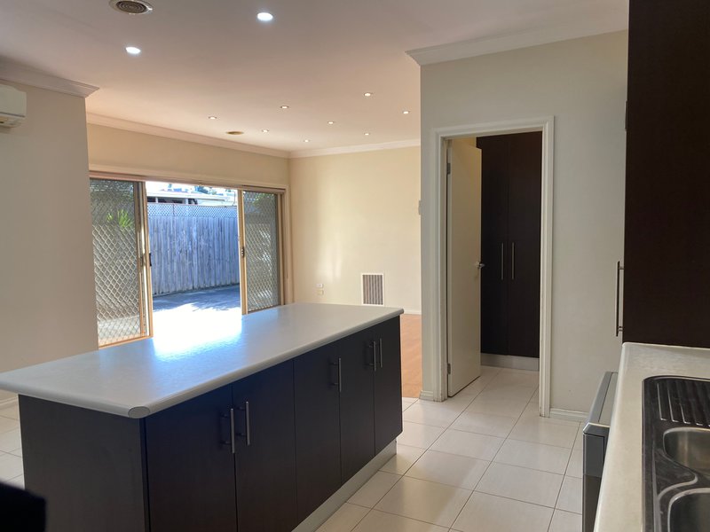 Photo - 3/9 Tullamarina Avenue, Tullamarine VIC 3043 - Image 6