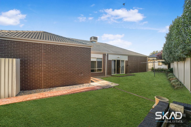 Photo - 39 Tusmore Rise, Craigieburn VIC 3064 - Image 15