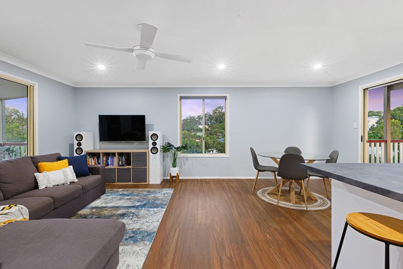 Photo - 39 Walkers Road, Everton Hills QLD 4053 - Image 4