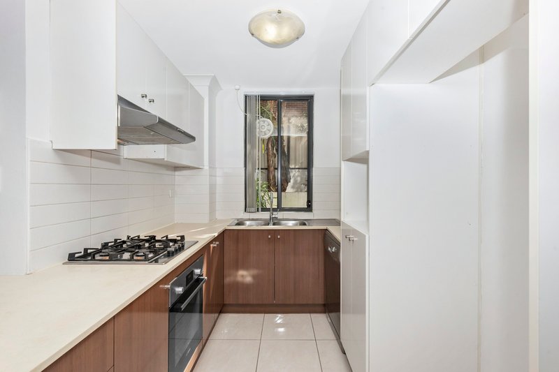 Photo - 3/9 Wallace Street, Blacktown NSW 2148 - Image 2