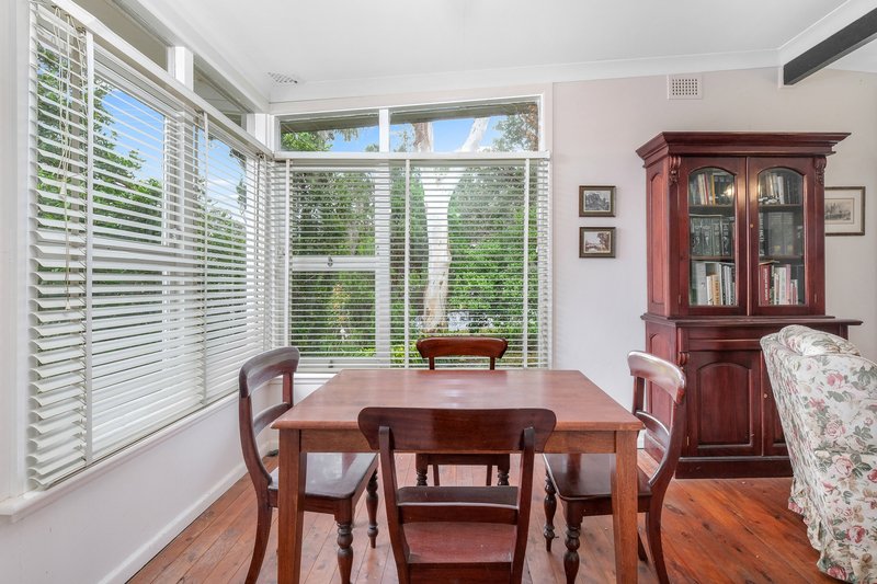 Photo - 39 Wendy Avenue, Georges Hall NSW 2198 - Image 5