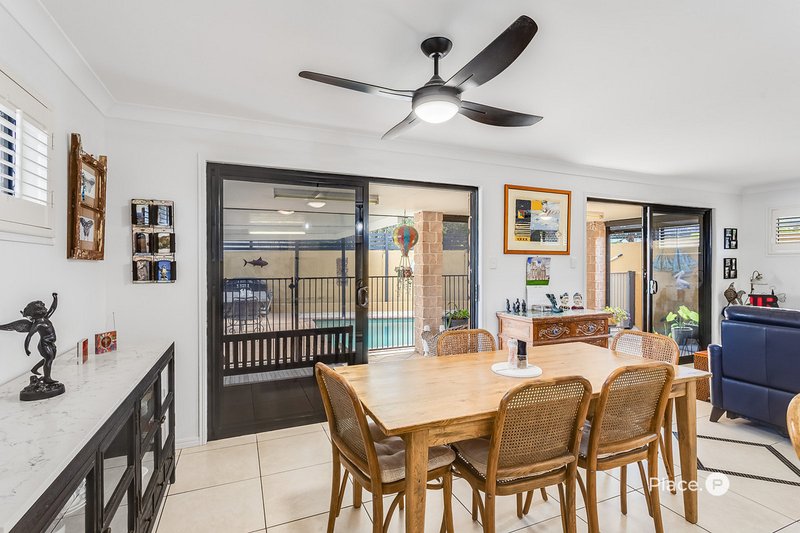 Photo - 39 Wendy Crescent, Clontarf QLD 4019 - Image 4