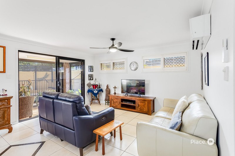 Photo - 39 Wendy Crescent, Clontarf QLD 4019 - Image 5