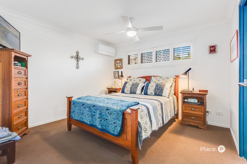 Photo - 39 Wendy Crescent, Clontarf QLD 4019 - Image 9