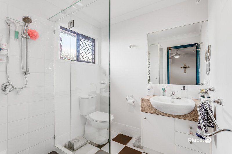 Photo - 39 Wendy Crescent, Clontarf QLD 4019 - Image 10