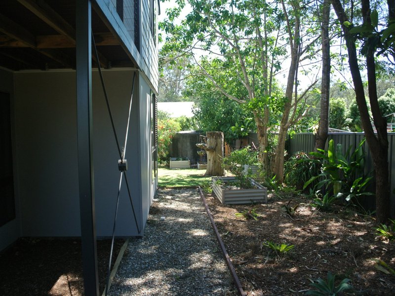 Photo - 39 Western Road, Macleay Island QLD 4184 - Image 3