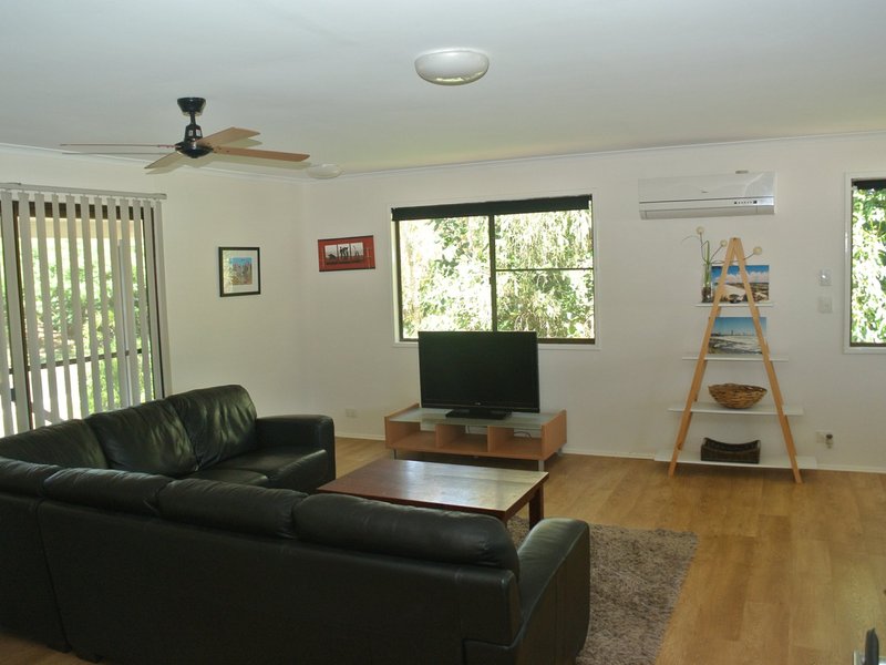 Photo - 39 Western Road, Macleay Island QLD 4184 - Image 13