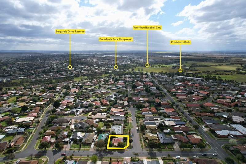 Photo - 39 Westminster Drive, Werribee VIC 3030 - Image 16